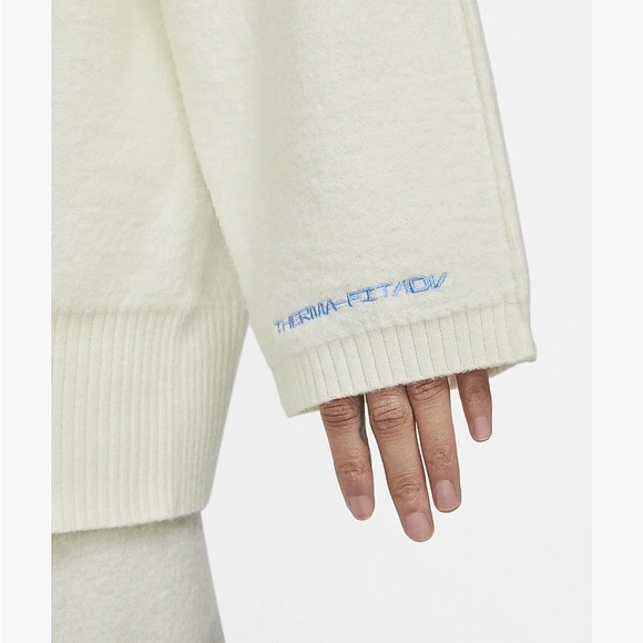 Nike Yoga Therma-FIT ADV Long Sleeve Tunic - Picture 9 of 16